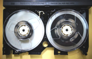 VHSテープ修理前